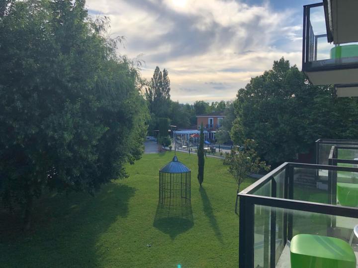 35156839_1950333545000815_3356345933406142464_n